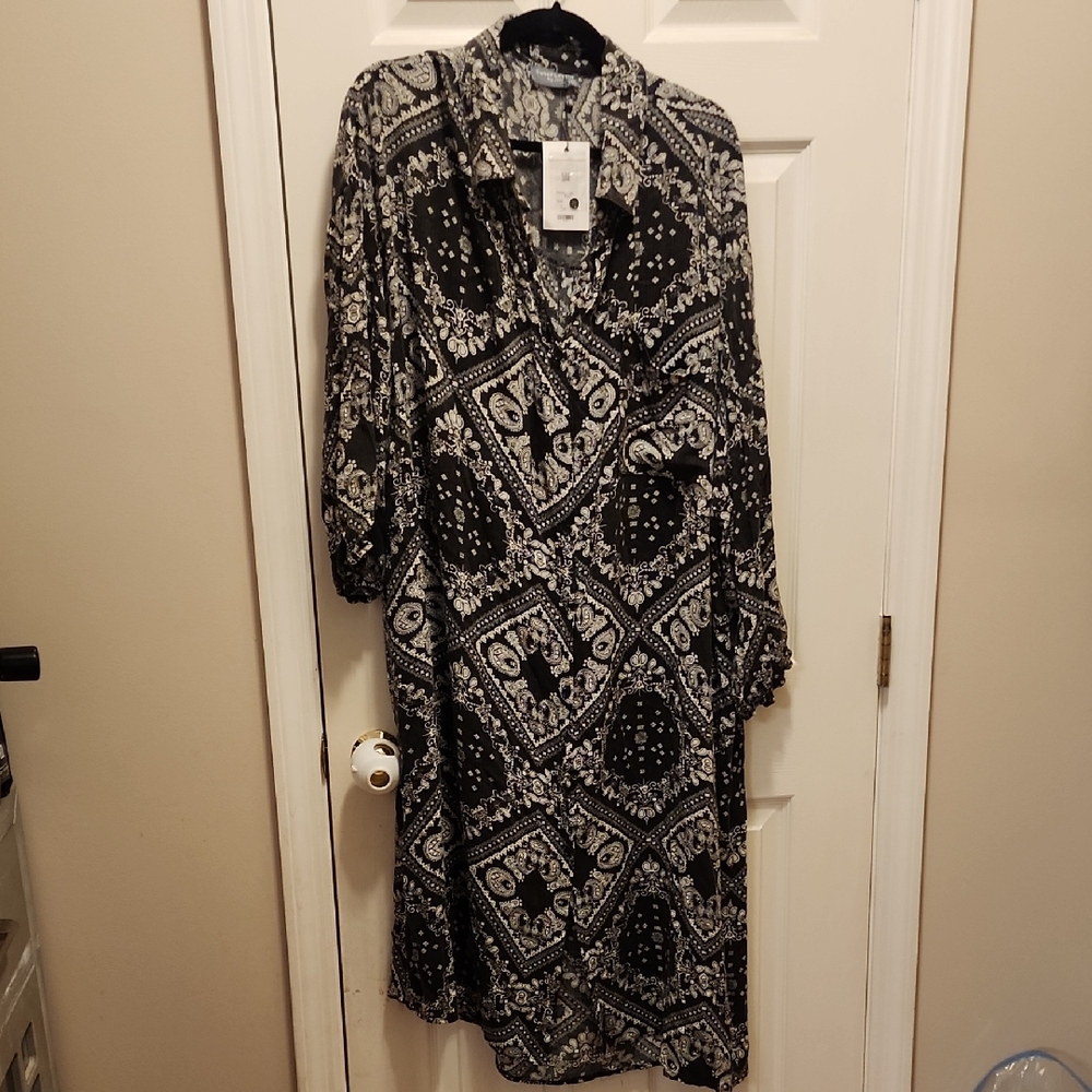 Sweet Love Monochrome Paisley Dress